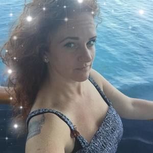 Meet your Posher, Caroline